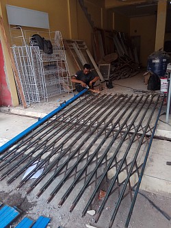 Bengkel pintu Fodlinggate & pintu Harmonika 08131474993 Jakarta,Bekasi,Depok,Tangerang & Bogor